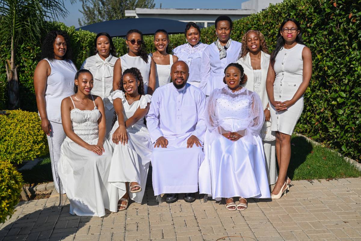 Family fellowship photo